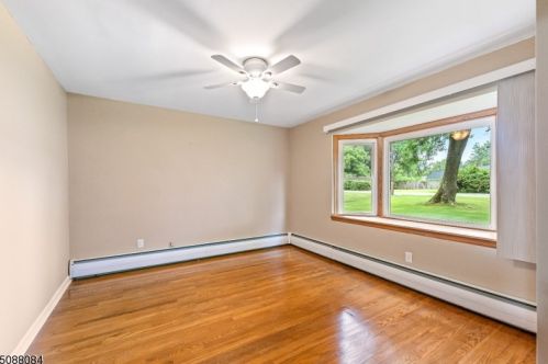 31 Clearview Dr, Dover NJ  07869-1304 exterior