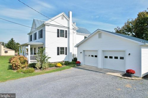 12246 Back Rd, Toms Brook, VA 22660-2410