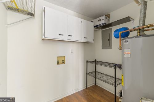 90 Cumberland Dr, Rex GA 30273-1800 exterior