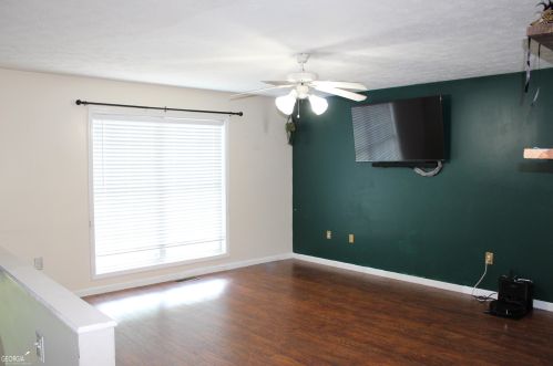421 Hampton Green Dr, Lagrange, GA 30240-7736