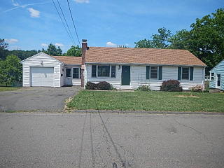 34 York Rd, Kensington, CT 06037-2133