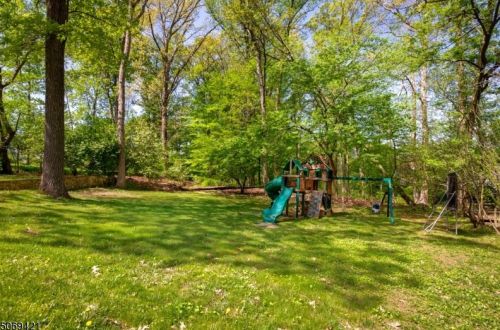 51 Runnymede Rd, Chatham Township, NJ 07928-1373