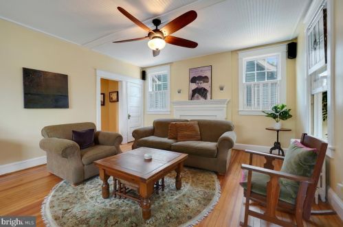 6710 Westmoreland Ave, Silver Spring MD 20912-4406 exterior