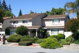 6615 Thames Dr, Gilroy, CA 95020-6709
