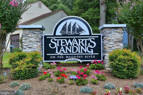 281 Shakespeare Dr, Severna Park MD 21146-2150 exterior