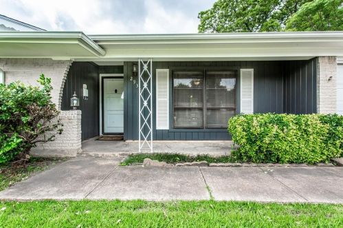 2930 Esterbrook Dr, Dallas TX  75234-4937 exterior