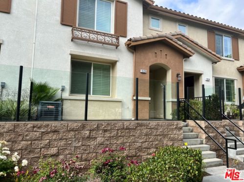 1520 Barcelona Ct, Upland, CA 91786-7552