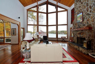 1156 Redbud Ln, Scruggs, VA 24121-1959