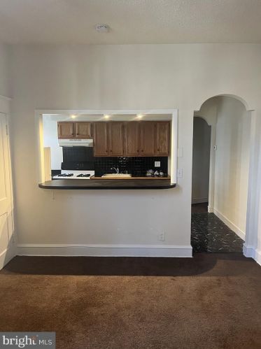 4827 12th St, Philadelphia, PA 19112-0013