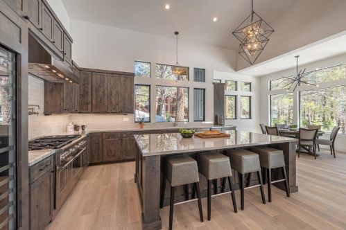 11861 Bottcher Loop, Truckee CA  96161-2793 exterior