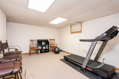 850 Vaughn Ct, Sycamore IL  60178-2000 exterior