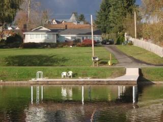 11411 Lakeshore Dr, Everett, WA 98258-8449