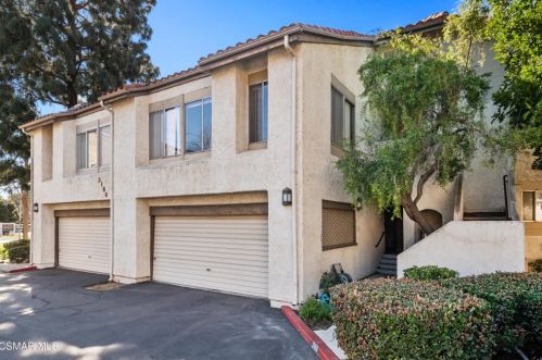 3168 Darby St, Simi Valley CA  93063-2554 exterior