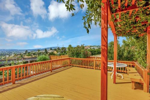 1924 Marineview Dr, San Leandro CA 94577-5315 exterior