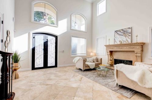 4719 Tobias Ave, Van Nuys CA  91403-2826 exterior