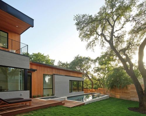 2721 Barton Skwy, Austin TX  78704-4647 exterior