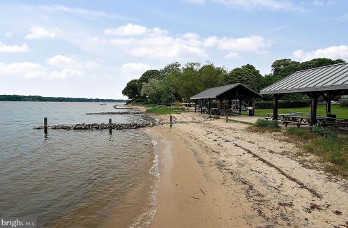 410 Old County Rd, Severna Park MD 21146-4655 exterior