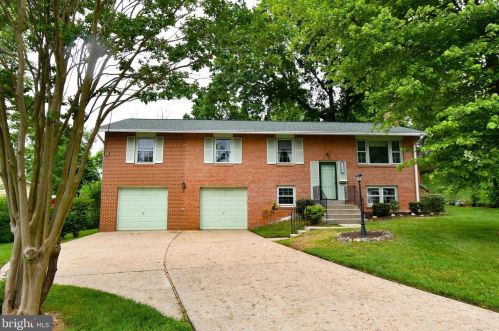 1608 Ashford Pl, Woodbridge, VA 22191-1506