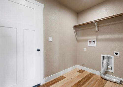 1392 Moonbeam Dr, Pueblo CO  81007-1248 exterior