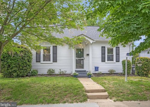 630 Stuart St, Fredericksburg, VA 22401-3527