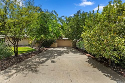 3391 Mono Dr, Riverside CA  92506-2151 exterior