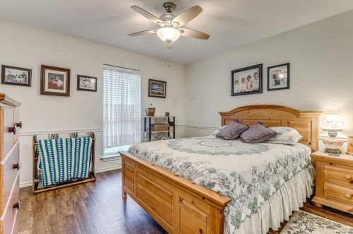 2820 Cliffbrook Dr, Carrollton TX 75007-5709 exterior