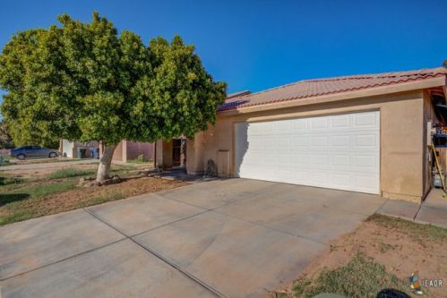 2278 I Yturralde Dr, Calexico, CA 92231-9795