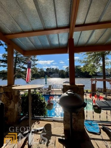 2075 Hampton Trl, Conyers GA  30013-2347 exterior