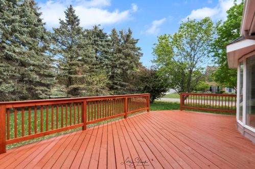 3036 Bennett Dr, Naperville IL  60564-5173 exterior