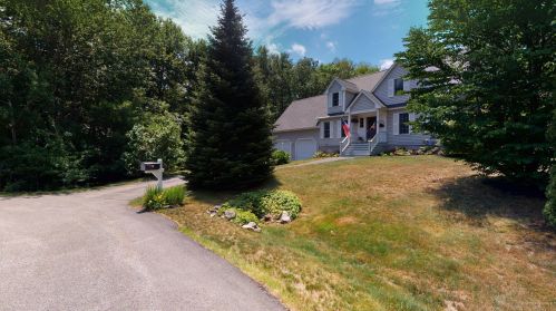 11 Nighthawk Dr, York, ME 03909-5851