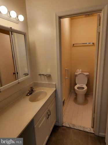 116 Kinsman View Cir, Silver Spring MD 20901-1661 exterior