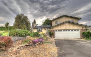 190 Herlou Dr, Selah, WA 98942-8842
