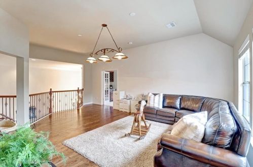 2540 Grn Oak Dr, Carrollton TX 75010-4221 exterior