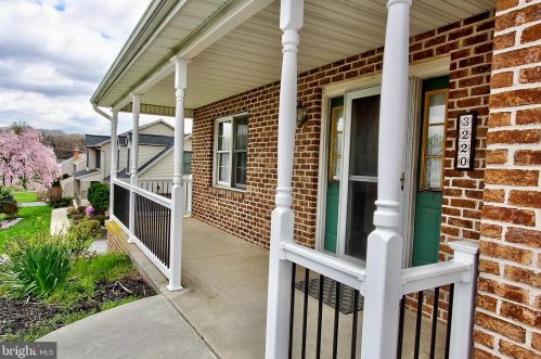 3220 Willow Ln, Harrisburg, PA 17110-9342
