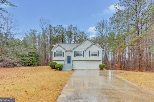 709 Grove Pointe Cir, Locust Grove, GA 30248-4506