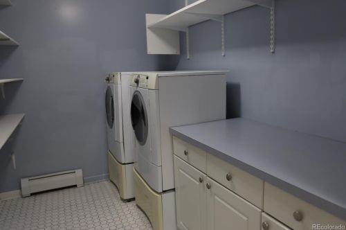 8147 Summit Dr, Morrison CO 80465-2452 exterior