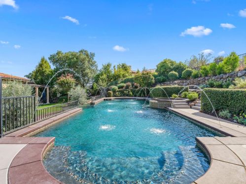 4750 Gresham Dr, Folsom CA  95762-7700 exterior
