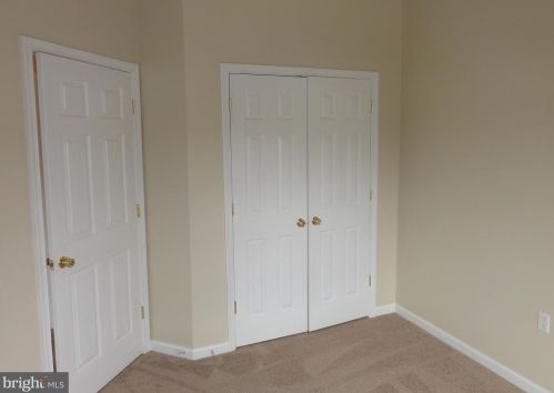 22 Crawford Dr, Charles Town WV 25414-6502 exterior