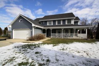 809 Apple Dr, Schaumburg, IL 60194-2252