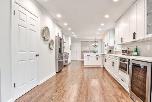 3911 Edenton Ct, Atlanta GA  30319-1883 exterior