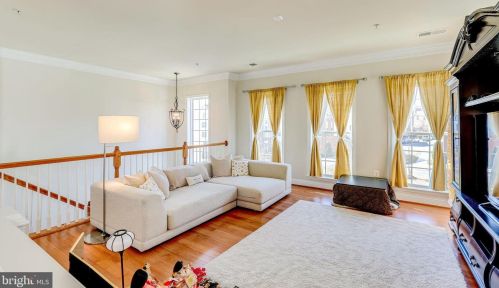 14537 Barkham Dr, Woodbridge, VA 22191-5912