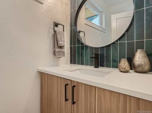 2880 Acoma St, Englewood CO 80110-2413 exterior