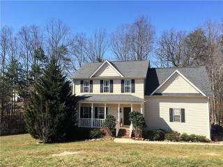 8501 Fieldstream Rd, Stokesdale, NC 27357-9446