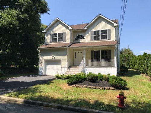 100 Milton Ave, Cliffwood, NJ 07721-1033