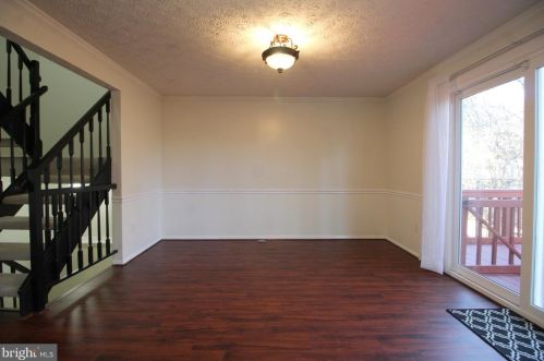 7319 Glendower Ct, Springfield VA  22153-1115 exterior