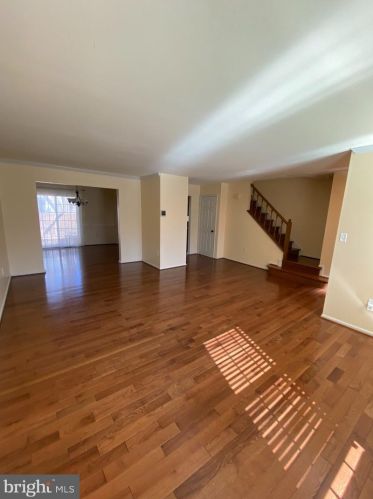 10314 Mockingbird Pond Ct, Springfield, VA 22015-3715