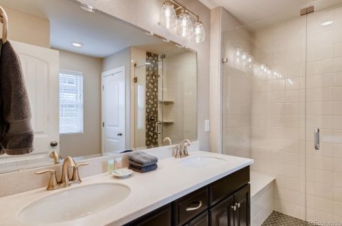 7631 Winnipeg St, Denver CO  80016 exterior