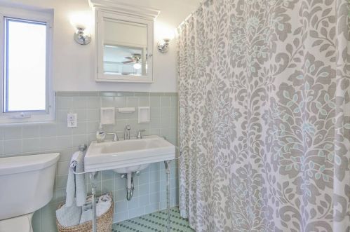 852 Finney Trl, Cincinnati OH 45224-1319 exterior