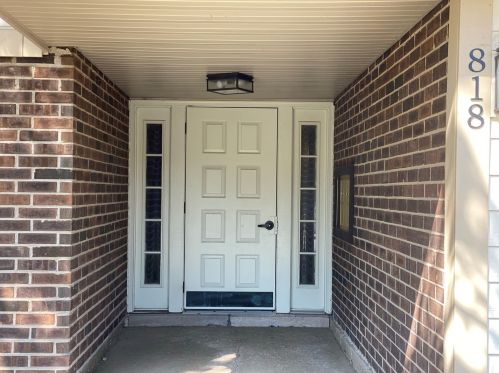 818 Carriage Ln, Palatine, IL 60074-1824