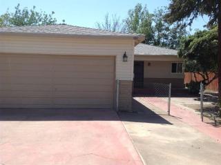1011 Noble Ave, Visalia, CA 93277-2340